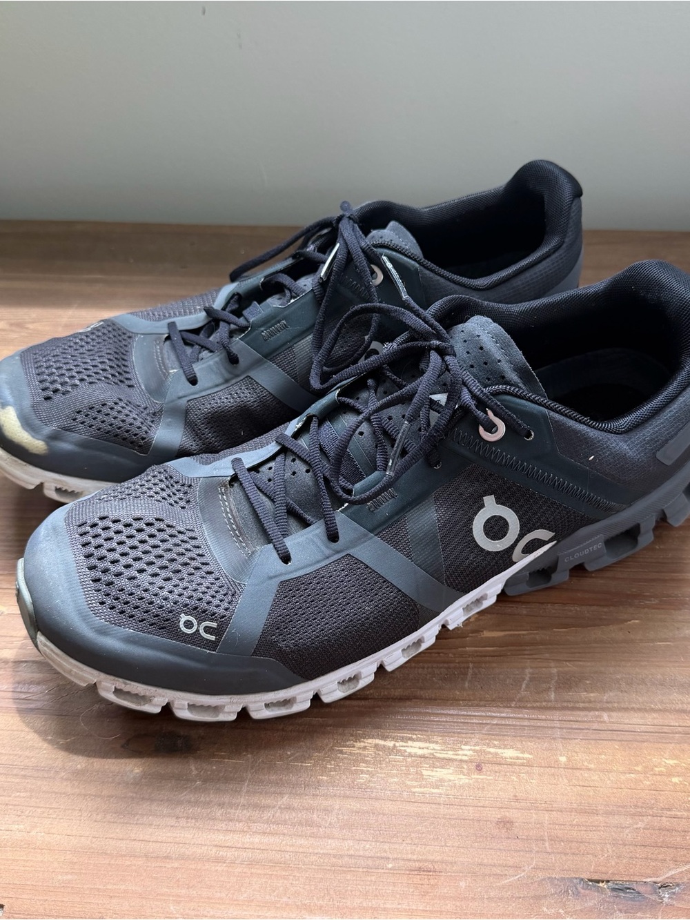 On Running Cloudflow Shoes Men's Running Shoes Size 10 Black/Asphalt/White